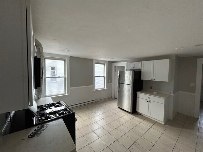 Photo - 21 Henchman St Unit 3