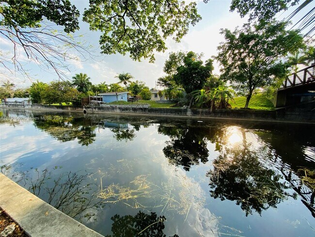 Photo - 5817 NW 20th Ct