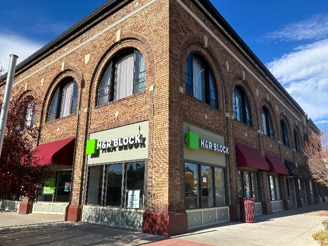 Building Photo - 111 Broadway Ave Unit 19