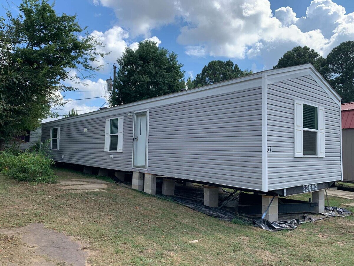 Photo - Brand new 2-Bed, 2-Bath Retreat in Marshal... Apartment