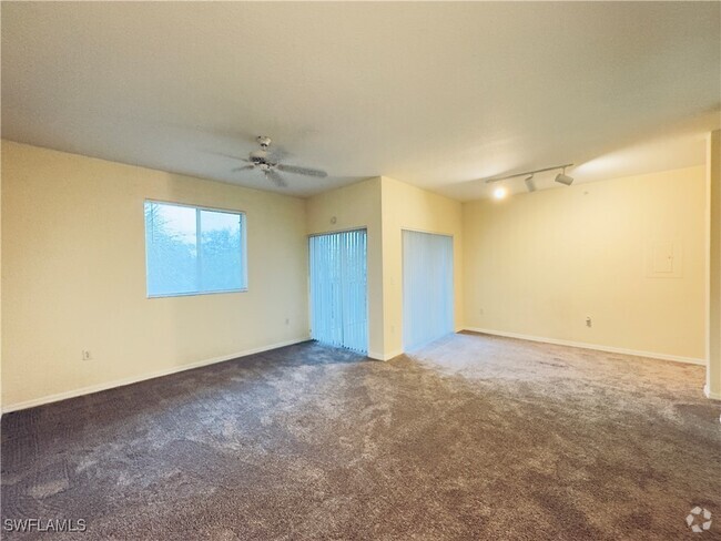 Building Photo - 6450 Aragon Way Unit 304 Rental