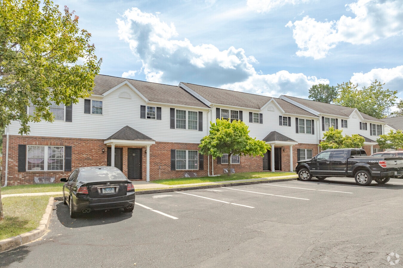 52 Main St - Harrison Square