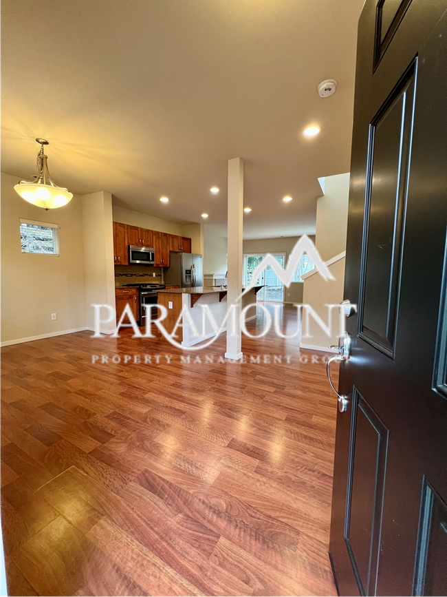 Photo - Beautiful 3 Bedroom 2.5 bath in Gig Harbor!