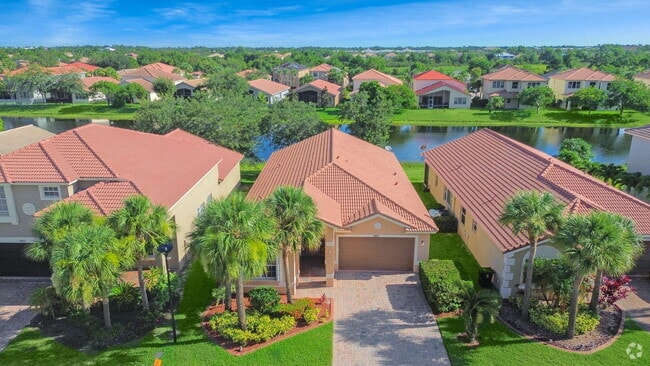 Building Photo - 1863 SW Jamesport Dr Rental
