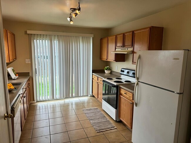 Photo - BEAUTIFULLY MAINTAINED  | ONE STORY  |  OPEN CONCEPT  |  GREAT LOCATION: 1604 & SHAENFIELD