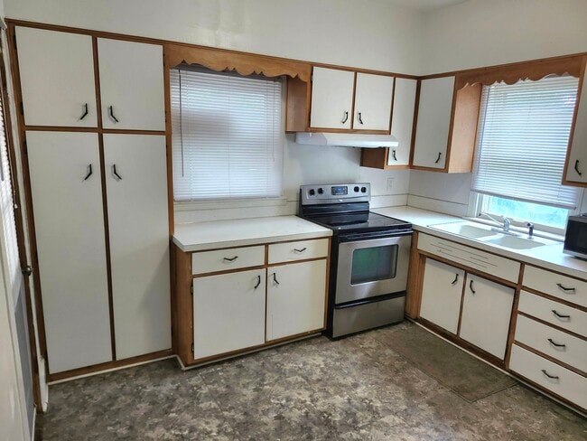 Photo - 324 N Jefferson St