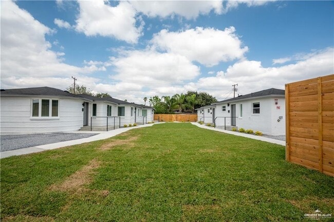 Photo - 16 Redwood Ave Unidad 1