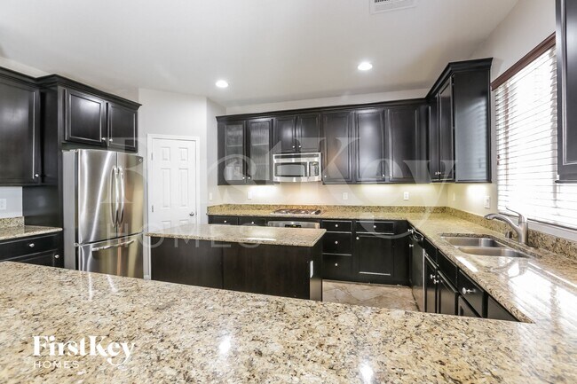 Photo - 8048 Carr Valley St