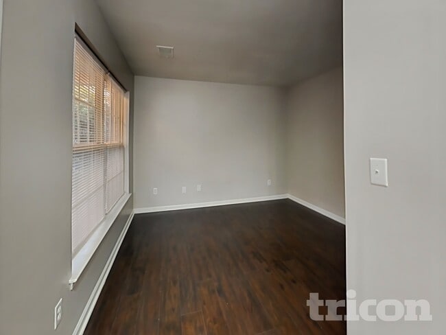 Photo - 310 Winding Canyon Dr