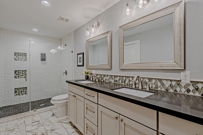 Photo - 2422 Truxillo St