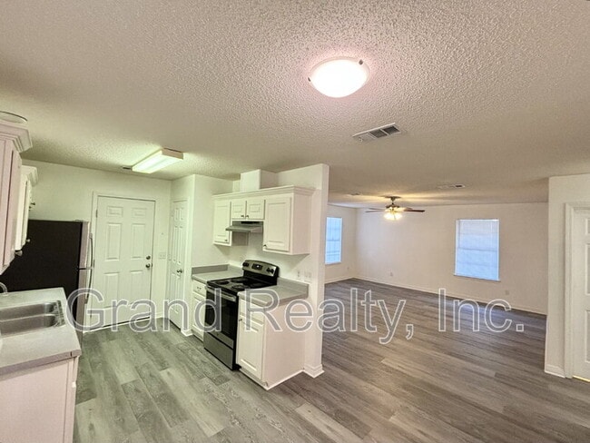 Photo - 5574 Econfina St