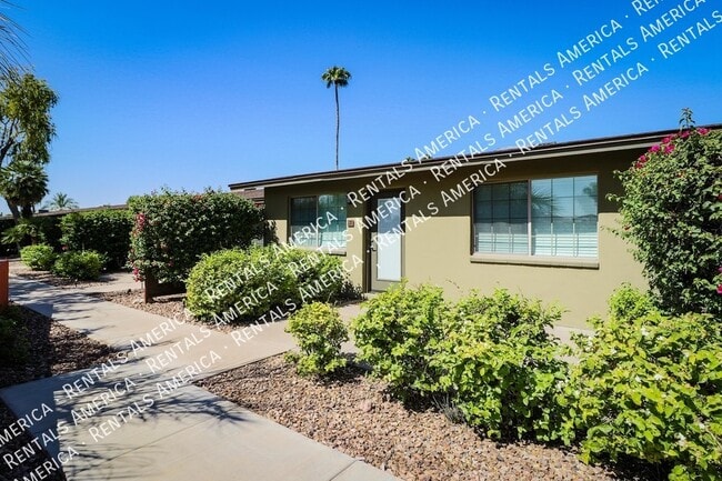 Building Photo - 1850 E Maryland Ave