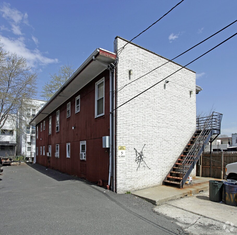 Photo - 214 68th St