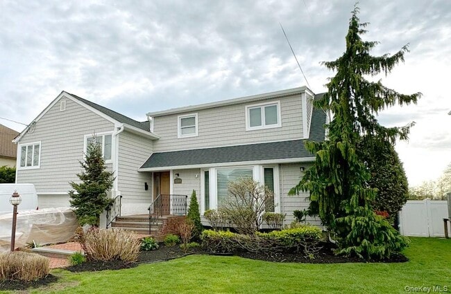 Building Photo - 3544 Woodward St