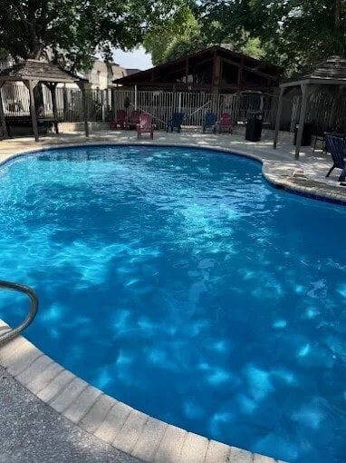 Photo - Camino Del Rey Apartments