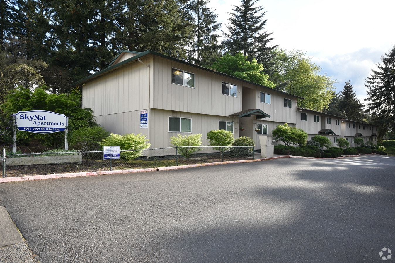 Photo - Skynat Apartments