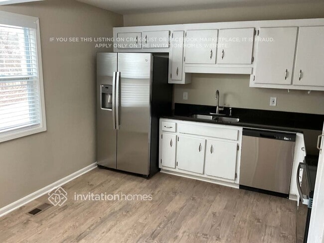 Photo - 183 W Putnam Ferry Rd