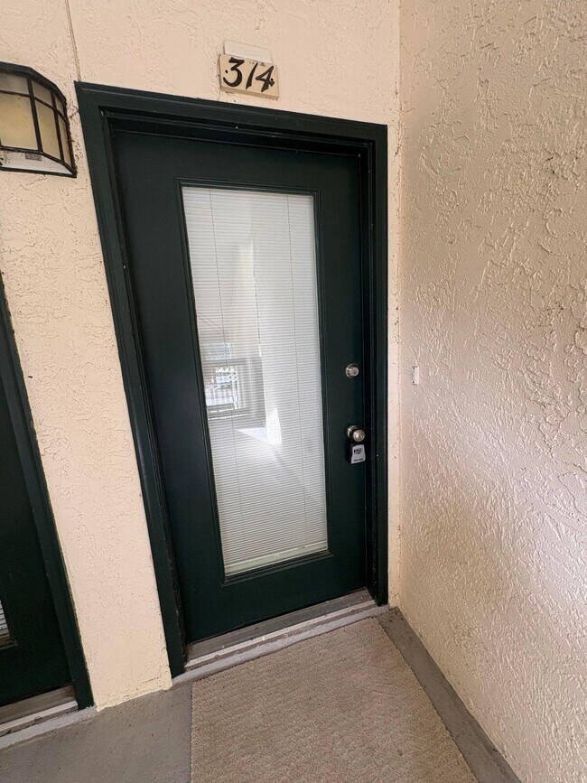 Photo - 314 Westlake Ct