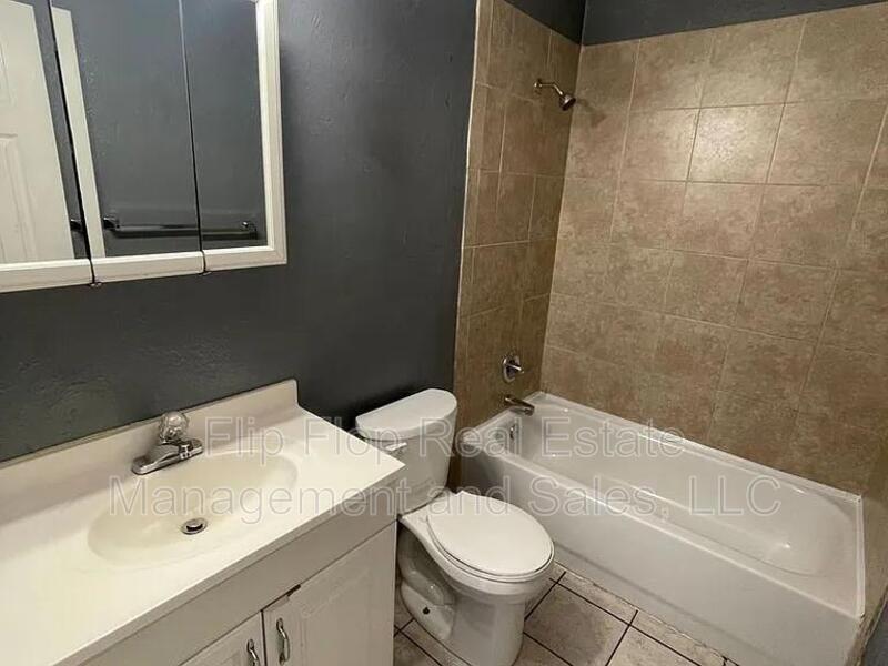 Photo - 502 McKeithan Street Unit 6B