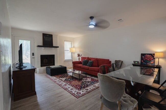 2907 Woodrich Dr Unit A