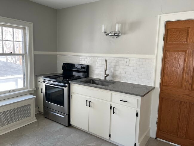 Photo - 118 E Franklin St Unit 120A