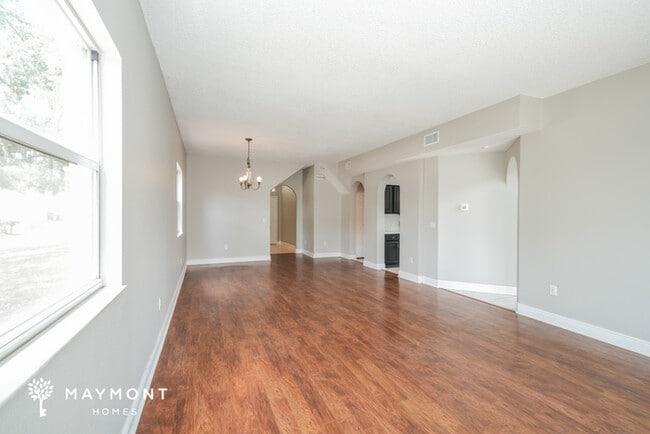 4602 Copper Ln