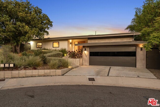 Photo - 8400 Edwin Dr