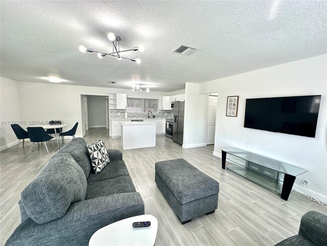 Photo - 3511 Quentin Ave