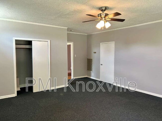 3089 Washington Pike Unit A