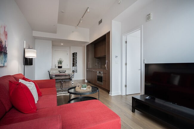 Photo - 100 Av. des Canadiens-de-Montréal Unit SI ID1261846P