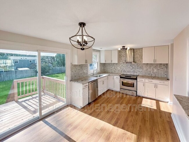 Photo - 927 Pleasant St