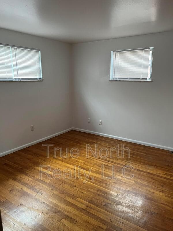 Photo - 4926 Fairway Ct