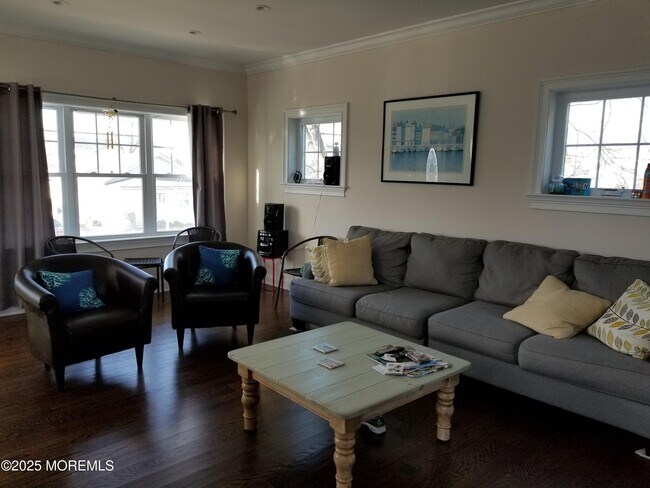 Photo - 312 St Louis Ave