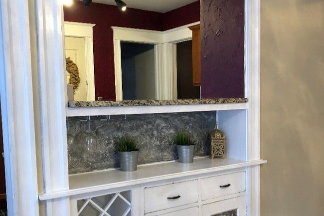 Hutch - 2119 E Bradford Ave Unit Lower