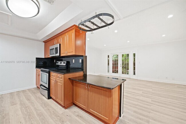 Photo - 16681 NE 35th Ave