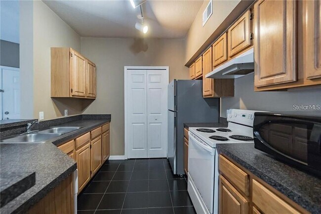 Photo - 6029 Westgate Dr Unit 725
