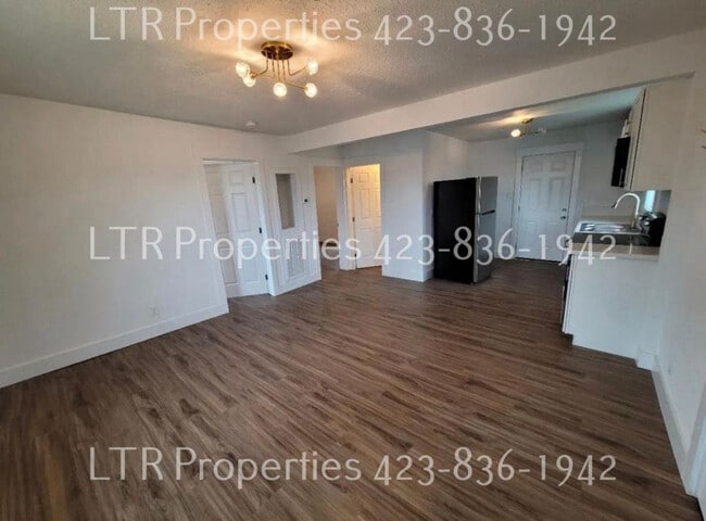 Photo - Ivy St (1423)