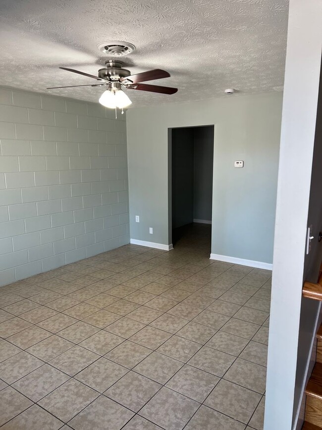 Photo - 46 Allen Dr Unidad Apt # 10