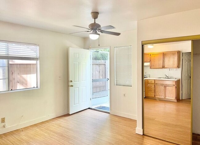 Photo - 362 Ralcam Pl