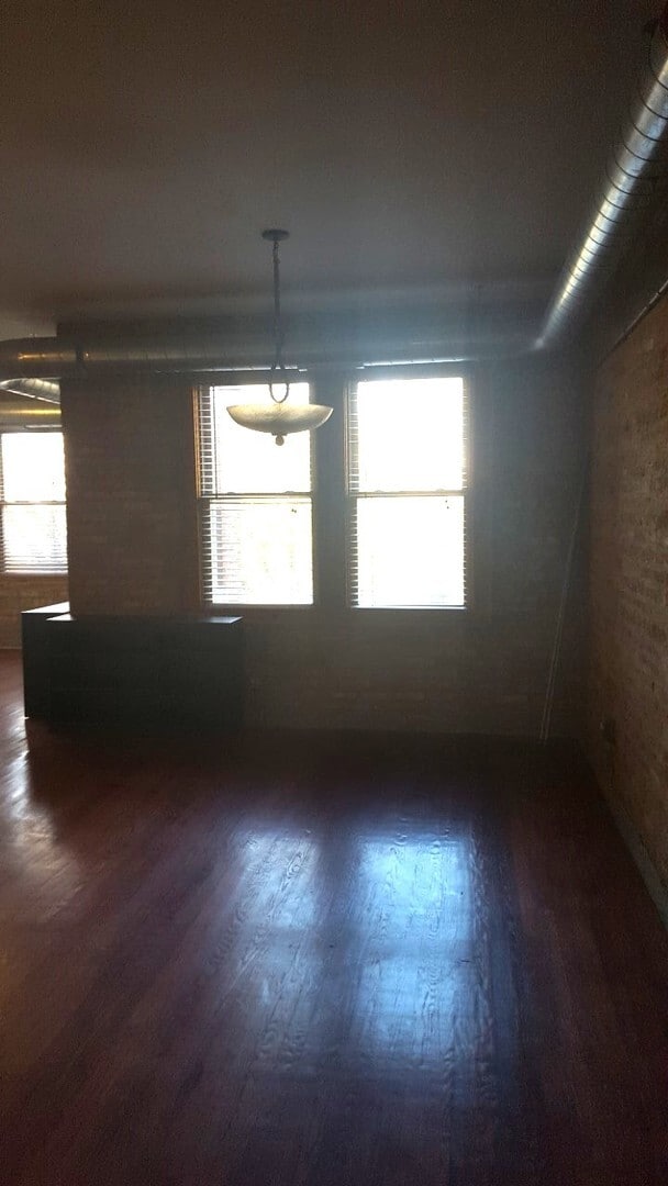 Photo - 1657 W Pratt Blvd Unidad 2B