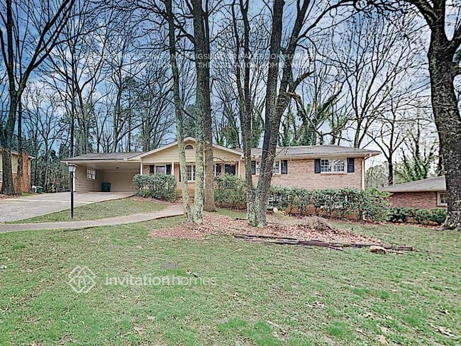 Building Photo - 5676 Crestwood Dr SW