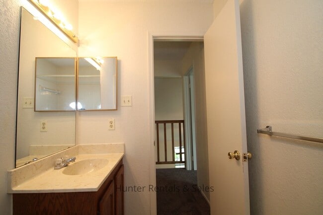 Photo - Two-Story Dream!