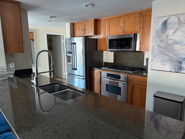 Photo - 400 W Ocean Blvd Unidad 805