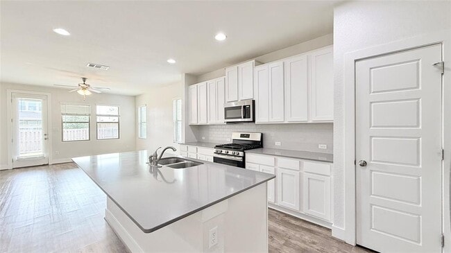 Photo - 600 Golden Glory Rd