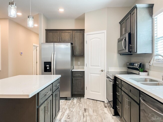 Photo - 5170 Burlington Ave