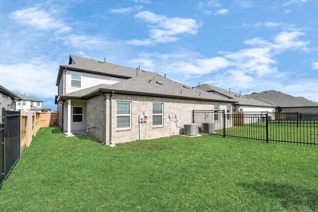 Photo - 21035 Shore Oak Dr