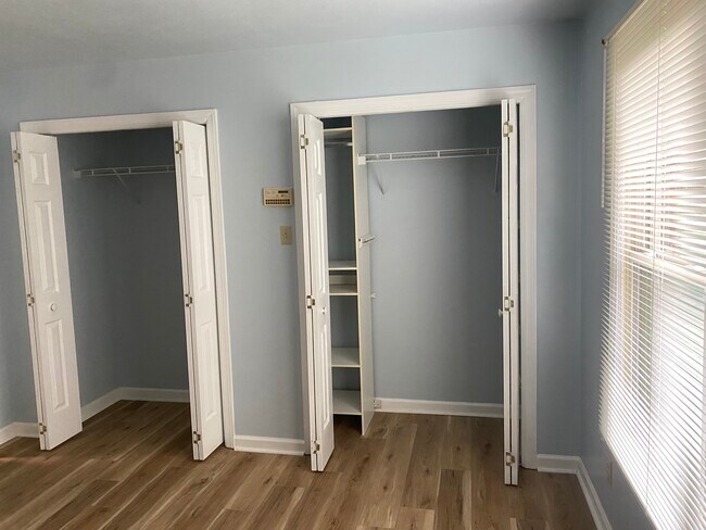 Photo - 136 Durwood Rd