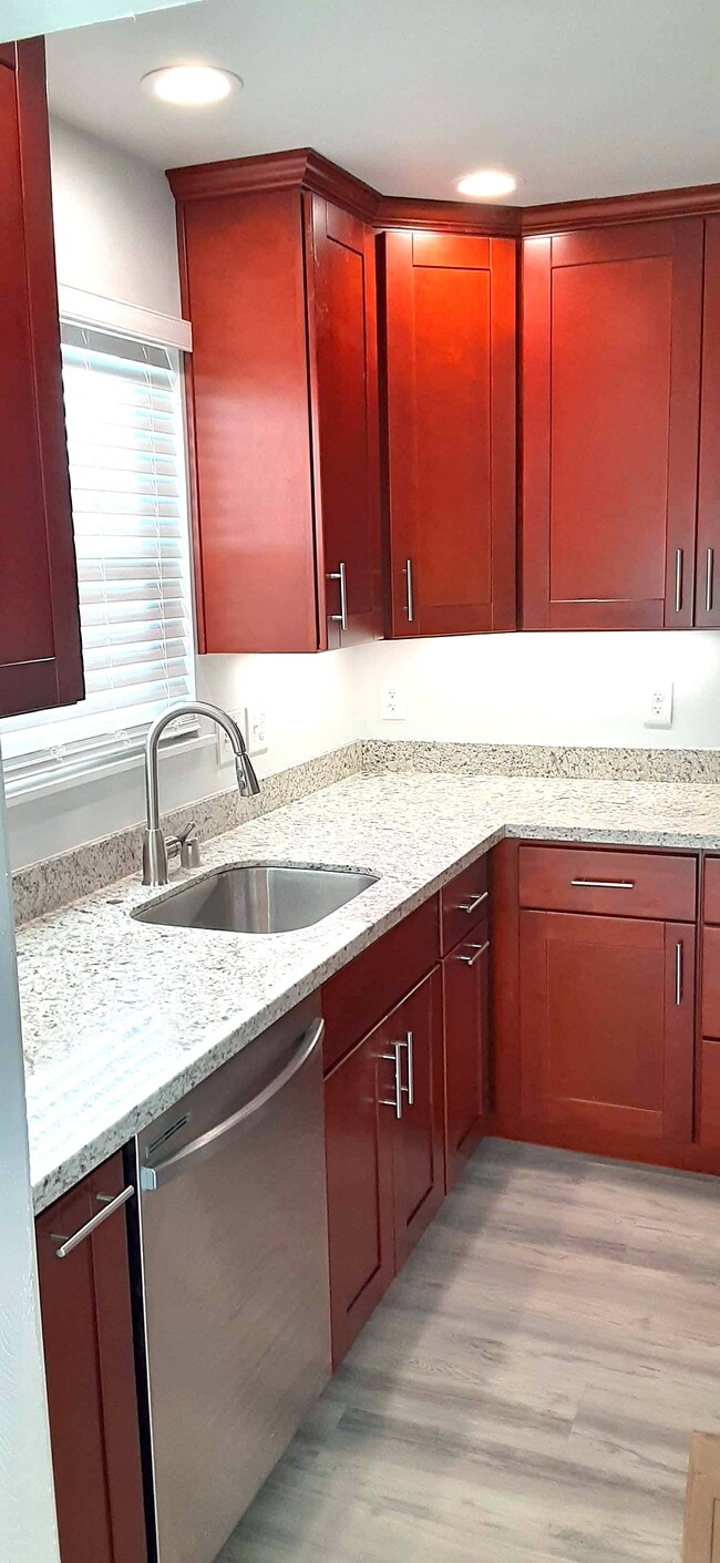 3001 53rd St Unidad Spacious 2 story duplex
