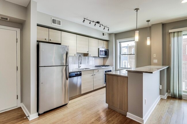 Photo - 3602 Rock Creek Church Rd NW Unidad 5