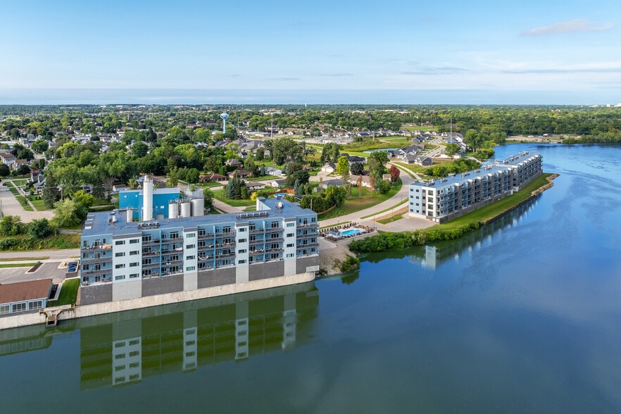 Oasis 112 Building, Flow 400 Building, Ebb 300 Building)